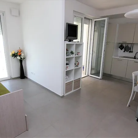 בית נופש Raffaello *